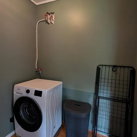 Apartment Cozy Pet-friendly With Parking